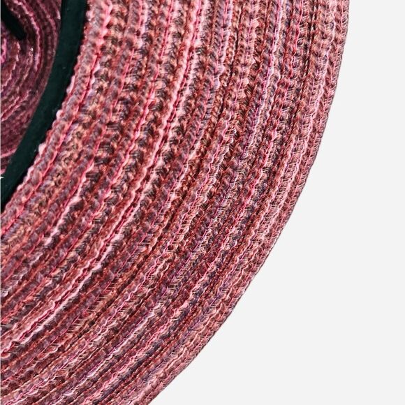 Angela & William New York Pink Straw Hat with 50 UPF Packable & Crushable - Picture 5 of 10